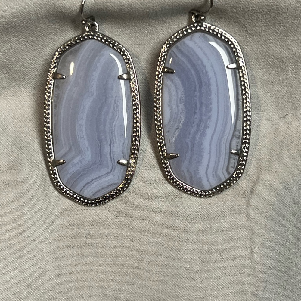EUC Kendra Scott Blue Lace Agate Danielle Earring